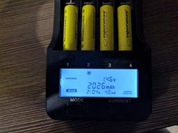 Акумулятор Esperanza AA 2000mAh Ni-MH * 4 yellow (EZA104Y) фото від покупців 1