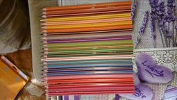 Олівці кольорові Bic Evolution Stripes 24шт (bc950525) фото від покупців 1