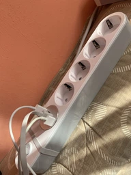 Мережевий фільтр живлення ColorWay CW-CHE44W, 4 розетки/4USB White 2M (CW-CHE44W) фото від покупців 4