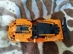 Конструктор LEGO TECHNIC Chevrolet Corvette ZR1 579 деталей (42093) фото от покупателей 8