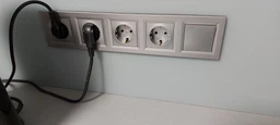П'ятимісна рамка Schneider Electric Asfora горизонтальна кремова EPH5800523 фото від покупців 2