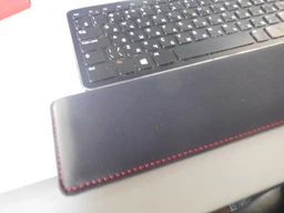 Підставка ергономічна під зап'ястя HyperX Wrist Rest (4P5M9AA) фото від покупців 8