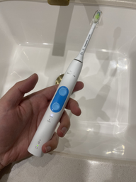 Электрическая зубная щетка PHILIPS Sonicare HX6830/44 Protective Clean 4500 фото от покупателей 15