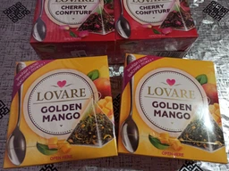 Чай зеленый листовой с лепестками цветов и ароматом манго Lovare Golden Mango 15 пирамидок по 2 г (4820198874636)