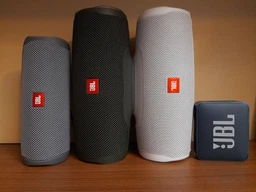 Акустическая система JBL Charge 4 Ocean Blue (JBLCHARGE4BLU) фото от покупателей 14
