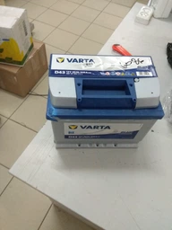 Автомобильный аккумулятор Varta Blue Dynamic 60А (+/-) D43 (540EN) (560127054) фото от покупателей 14