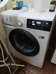 Стиральная машина узкая ELECTROLUX EW6S3R06S фото от покупателей 3