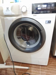 Стиральная машина узкая ELECTROLUX EW6S3R06S фото от покупателей 4