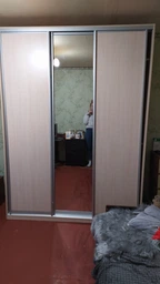 Шафа-купе тридверна Roko 239.2х242х60 см ДСП + Дзеркало Сірий (20200027537) фото від покупців 13