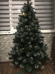 Ялинка штучна з золотими шишками і перлами 2 метри фото від покупців 1