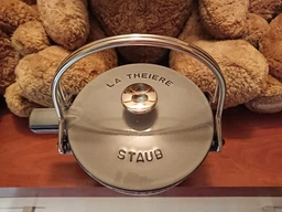 Чайник вишневий 1,15 л Staub чавунний - Staub - 40509-904-0