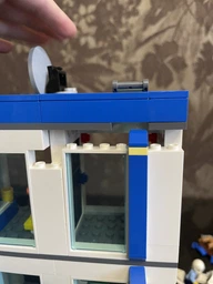 Конструктор LEGO City Police Полицейский участок 743 детали (60246) фото от покупателей 2