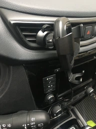 Автодержатель для телефона с беспроводной зарядкой Baseus Metal Gravity Car Mount Black (WXYL-B0A) фото от покупателей 3