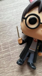 Игровая фигурка Funko Pop Гарри Поттер с палочкой серии "Гарри Поттер" 9.6 см (5858) (8930006512622)