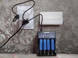 Зарядний пристрій Westinghouse WBC-011-CB для 4-х акумуляторів з функцією Power Bank (889554004821) фото від покупців 14