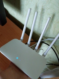 Маршрутизатор Xiaomi Mi WiFi Router 4C (DVB4231GL) фото от покупателей 18