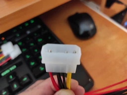 Кабель живлення внутрішній Lucom MoleX 1x2 M/F (Splitter) 0.20m 4pin Y-form(62.09.8003) фото від покупців 1