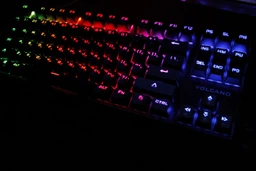 Клавиатура проводная Modecom Volcano RGB Lanparty Red Switch USB (K-MC-LANPARTY-U-RGB-RED) фото от покупателей 3