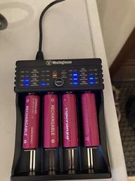 Зарядний пристрій Westinghouse WBC-011-CB для 4-х акумуляторів з функцією Power Bank (889554004821) фото від покупців 9
