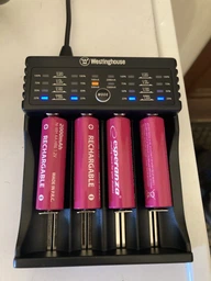 Зарядний пристрій Westinghouse WBC-011-CB для 4-х акумуляторів з функцією Power Bank (889554004821) фото від покупців 10