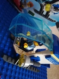 Конструктор LEGO City Police Полицейский вертолет 51 деталь (60275) фото от покупателей 19