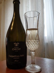 Вино игристое Chateau Chizay Carpathian Sekt Черсеги белое брют 0.75 л 11.5% (4820001633795)