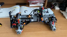 Конструктор LEGO Technic 4x4 X-Treme Off-Roader (42099) [159360] фото от покупателей 3