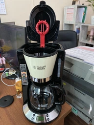 Капельная кофеварка Russell Hobbs Colours Plus+ (24031-56) фото от покупателей 2