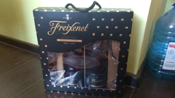 Вино игристое Freixenet Cava Cordon Negro белое брют 0.75 л 11.5% 2 шт + 2 бокала (8410036029968)