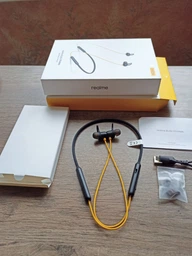 Наушники Realme Buds Wireless Black-Yellow (2001000177707) фото от покупателей 7