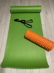 Килимок для йоги EasyFit NBR HIGH-Density 10 мм чорний (йогамат зі спіненого каучуку для фітнесу та пілатесу, мат-каремат спортивний) EF-NK10BK