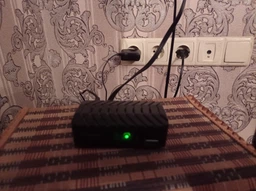 Цифровой эфирный приемник DVB-T2 Strong SRT 8203 с просмотром YouTube фото от покупателей 8