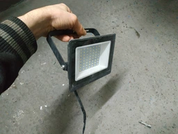 Прожектор світлодіодний Philips BVP156 LED40/NW 220-240 50W WB 911401829081 фото от покупателей 6