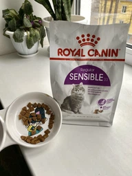 Сухой корм Royal Canin SENSIBLE для взрослых кошек с чувствительным пищеварением 400 г (3182550702263) фото от покупателей 14