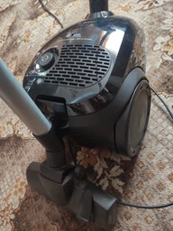 Пылесос для сухой уборки Bosch BGBS2LB1 фото от покупателей 5