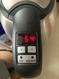 Електрочайник ELECTROLUX EEWA 7700 W фото від покупців 2
