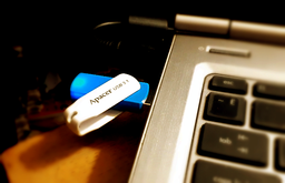 Флеш память USB Apacer AH357 64GB USB 3.2 Gen1 Blue/White (AP64GAH357U-1) фото от покупателей 10