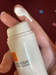 Антивозрастное солнцезащитное средство для чувствительной кожи лица La Roche-Posay Anthelios Age Correct против морщин и пигментации SPF50 50 мл (3337875761031) фото от покупателей 7