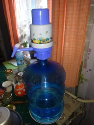 Помпа для воды Lilu Standard Plus механическая с краном фото от покупателей 6