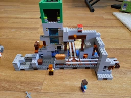 Lego Minecraft Шахта крипера 21155 фото от покупателей 1