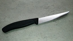 Кухонный Нож-серейтор Victorinox для Стейков и Пиццы, 23.5 см, Розовый (Vx67936.12L5) фото от покупателей 1