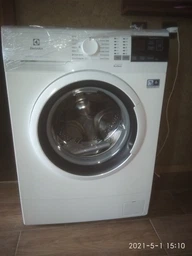 Стиральная машина узкая ELECTROLUX EW6S4R06W