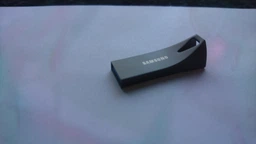 Флеш память USB Samsung Bar Plus 32GB USB 3.1 Silver (MUF-32BE3/APC) фото от покупателей 16