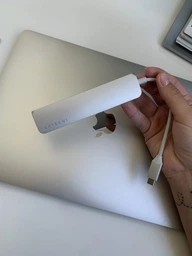 USB-хаб Satechi Aluminum Type-C Slim Multi-Port Adapter 4K V2 Space Gray (ST-SCMA2M) фото от покупателей 3
