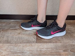 Женские кроссовки для бега Nike W Run Swift 2 CU3528-100 36 (5.5) 22.5 см Белые (194956787136) фото от покупателей 7