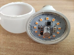 Світлодіодна лампа Feron LB-702 12Вт E27 2700K