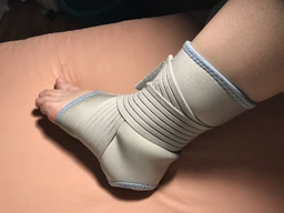 Бандаж для голеностопного сустава Wellcare 62021 1 шт (L)