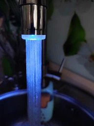 Насадка для крана з LED підсвіткою UFT Led Water фото від покупців 5