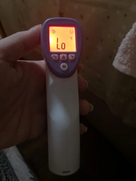 Бесконтактный инфракрасный термометр Non-contact для детей (бело-сиреневый) фото от покупателей 2