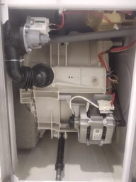 Пральна машина Whirlpool BIWMWG71484E фото від покупців 3